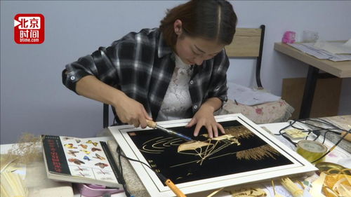 麥秸畫(huà)出新天地 90后女孩巧手變廢為寶，月入萬(wàn)元