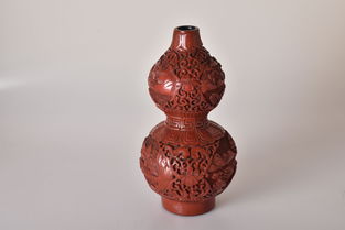 深圳雍乾盛世秋拍精品 剔紅山水葫蘆瓶與麥秸畫(huà)的藝術(shù)對(duì)話